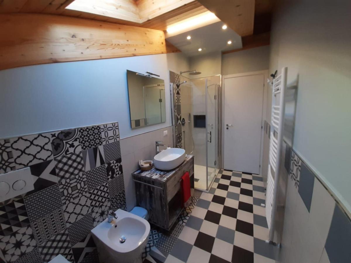 Loft 29 Mansardato Con Ampio Terrazzo Bussoleno Luaran gambar