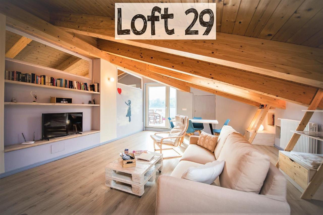 Loft 29 Mansardato Con Ampio Terrazzo Bussoleno Luaran gambar