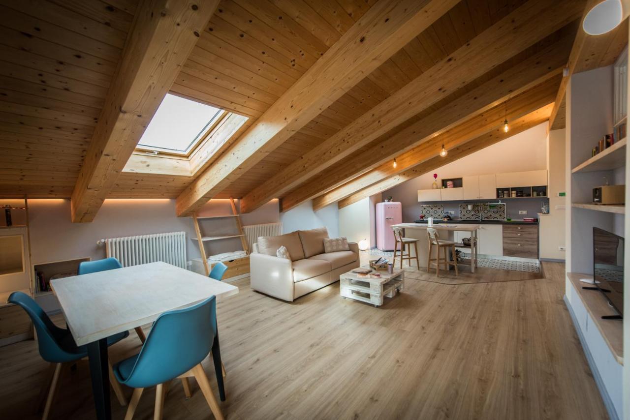 Loft 29 Mansardato Con Ampio Terrazzo Bussoleno Luaran gambar