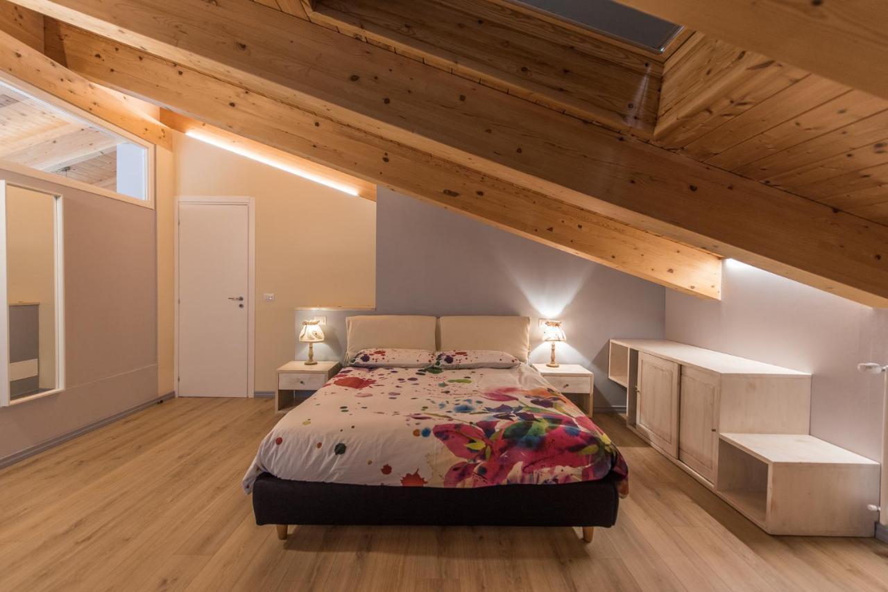 Loft 29 Mansardato Con Ampio Terrazzo Bussoleno Luaran gambar