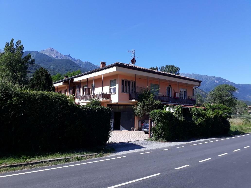 Loft 29 Mansardato Con Ampio Terrazzo Bussoleno Luaran gambar